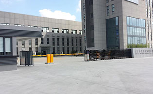 上海申克機械伸縮門工程案例