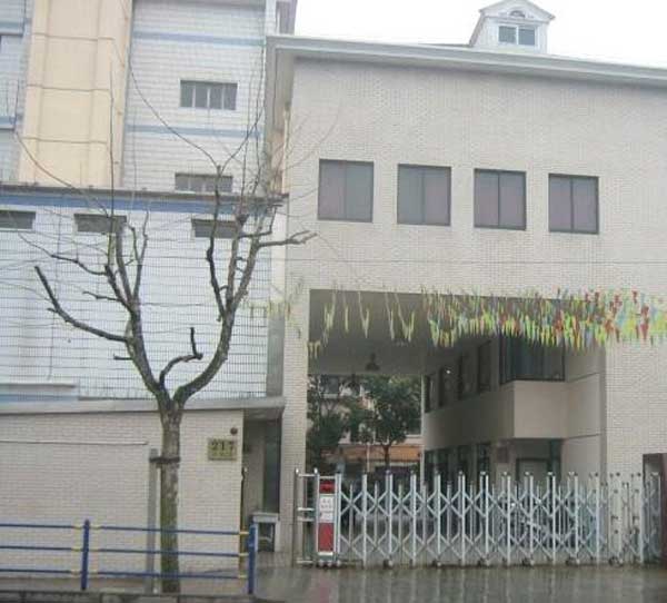 四平市社會(huì)福利院電動(dòng)伸縮門案例 - 中出網(wǎng)-智能出入口與停車充電門戶