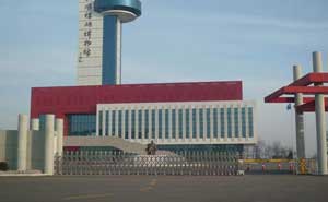 撫順煤礦博物館電動(dòng)伸縮門案例