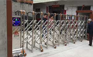 撫州農(nóng)家小院子電動伸縮門案例