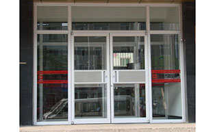 沈陽市商業(yè)銀行肯德基門工程案例