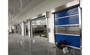 四川恒星食品有限公司快速門工程案例 - 中出網(wǎng)-智能出入口與停車充電門戶