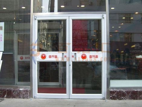 攀枝花豌豆面肯德基門案例 - 中出網(wǎng)-智能出入口與停車充電門戶