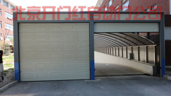 信息學(xué)院車庫門案例 - 中出網(wǎng)-智能出入口與停車充電門戶