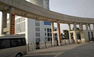 荊門(mén)華能熱電伸縮門(mén)案例