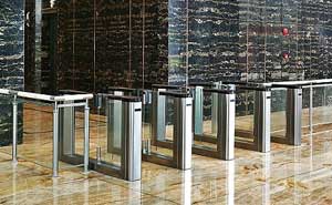 深圳皇庭國(guó)際大廈通道閘案例