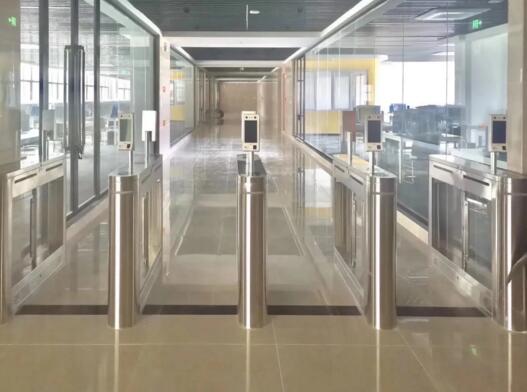 熵基科技×武漢東西湖車管所：打造人臉核驗系統(tǒng)杜絕“黃?！? />   
                <div   id=