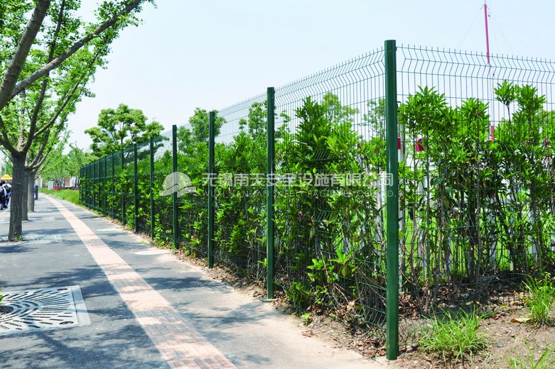 上海世博會(huì)氣象站護(hù)欄案例 - 中出網(wǎng)-智能出入口與停車充電門戶