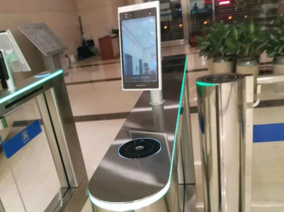 令令開(kāi)門(mén)智能門(mén)禁