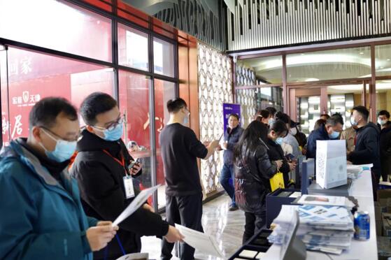 立林 x 宏維聯(lián)合打造智慧社區(qū)，交房現(xiàn)場人潮涌動，熱鬧非凡！