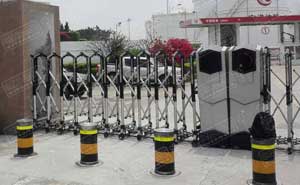 深圳寶安機場升降柱案例 - 中出網(wǎng)-智能出入口與停車充電門戶