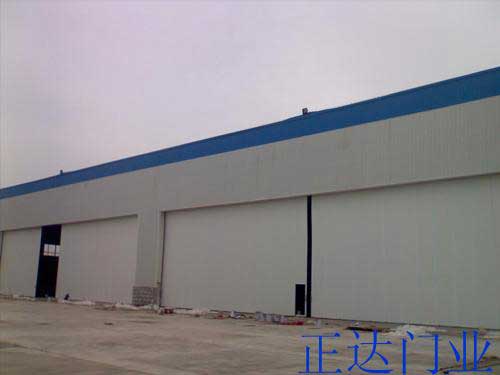 大型工業(yè)門(mén)