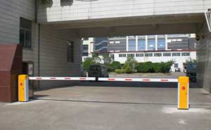 開發(fā)區(qū)聯(lián)通道閘案例 - 中出網(wǎng)-智能出入口與停車充電門戶