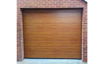 車庫門 - 金橡木單條紋樣式車庫門