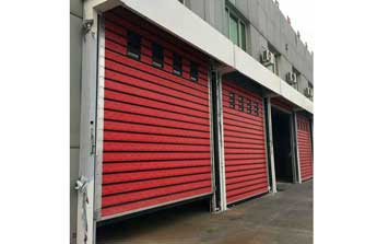 紅色鋁合金硬質(zhì)渦輪快卷門