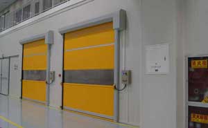 青島埃地沃茲工地快速門案例