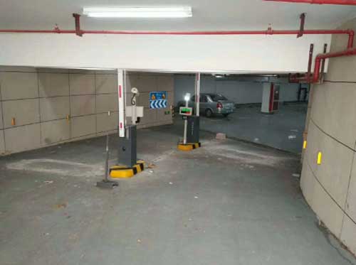 鄭州某高檔住宅小區(qū)車牌識別系統(tǒng)案例 - 中出網(wǎng)-智能出入口與停車充電門戶