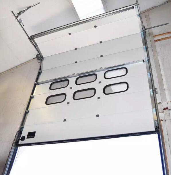 亞薩合萊分節(jié)式滑升門