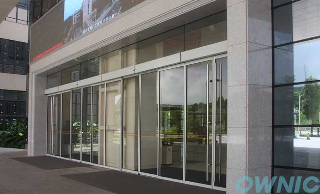 深圳寶荷醫(yī)院自動門案例 - 中出網(wǎng)-智能出入口與停車充電門戶