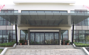 威海天沐自動門案例 - 中出網(wǎng)-智能出入口與停車充電門戶