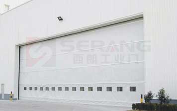 抗強(qiáng)風(fēng)柔性提升大門