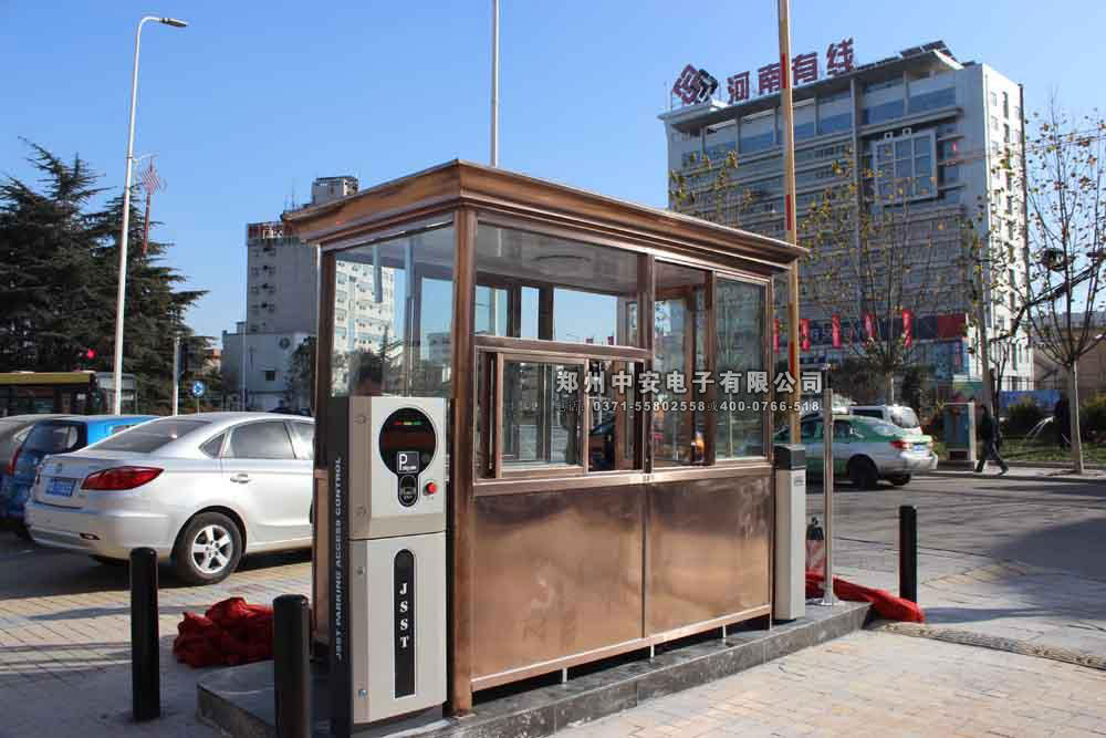 鄭州龍華大酒店崗?fù)すこ贪咐?- 中出網(wǎng)-智能出入口與停車充電門戶