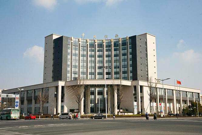 江蘇昆山市國稅門禁系統(tǒng)案例 - 中出網-智能出入口與停車充電門戶