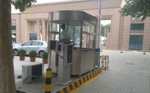 山東政法學(xué)院車牌識(shí)別系統(tǒng)案例 - 中出網(wǎng)-智能出入口與停車充電門戶