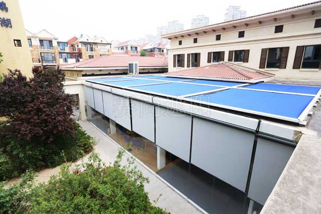 天津黑鯊運動成長中心織物外遮陽項目 - 中出網(wǎng)-智能出入口與停車充電門戶