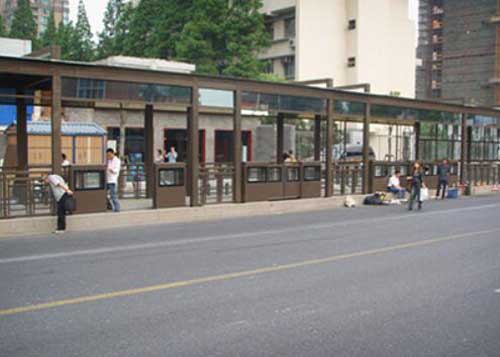 杭州一號線BRT屏蔽門工程 - 中出網(wǎng)-智能出入口與停車充電門戶