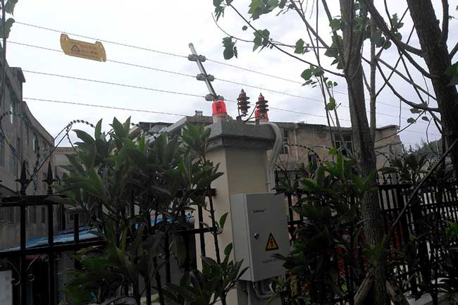 貴州樂灣國(guó)際小區(qū)電子圍欄案例 - 中出網(wǎng)-智能出入口與停車充電門戶