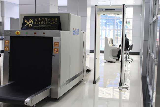 珠?？缇晨诎栋矙z機(jī)案例 - 中出網(wǎng)-智能出入口與停車(chē)充電門(mén)戶(hù)