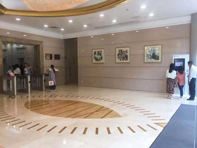 德生訪客機亮相廣晟大廈案例 - 中出網-智能出入口與停車充電門戶