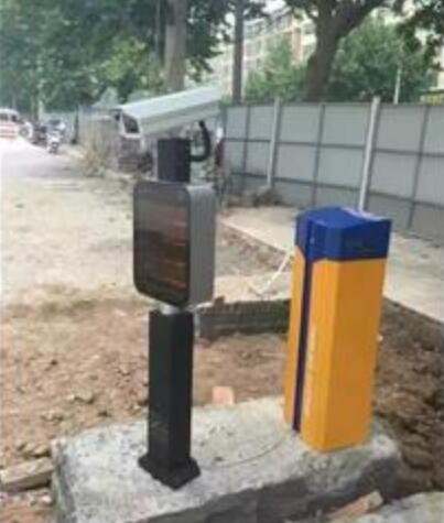 陜西興平市人民醫(yī)院車牌識(shí)別系統(tǒng)案例 - 中出網(wǎng)-智能出入口與停車充電門戶