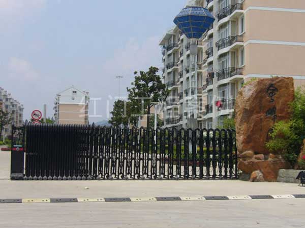 慶賀德陽出安智能電動伸縮門進(jìn)駐德陽凱江新城